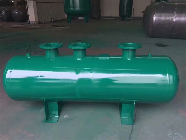 白沙白沙白沙蒸汽分气缸
